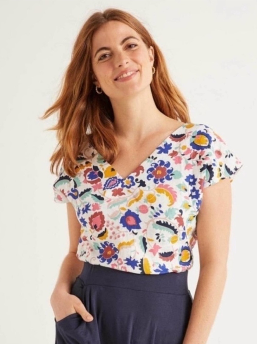 Boden Alexandra Linen V-Neck Short Sleeved Top 20